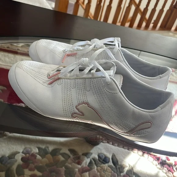 Puma - Picture 3 of 9